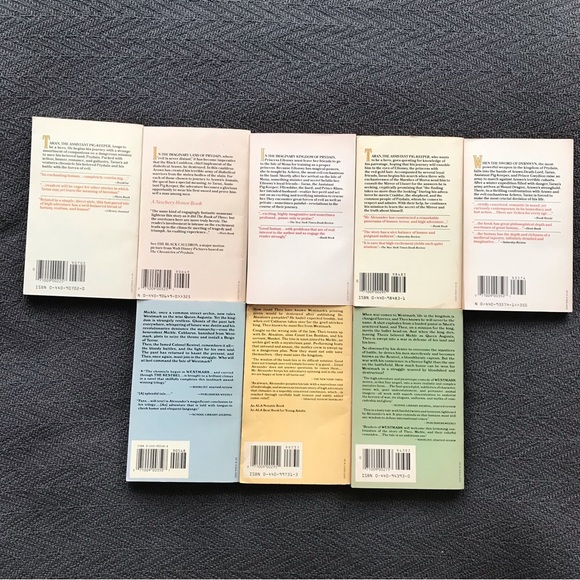 Vintage Lloyd Alexander Book of Three Black Cauldron Castle of Llyr Taran King - Picture 2 of 2